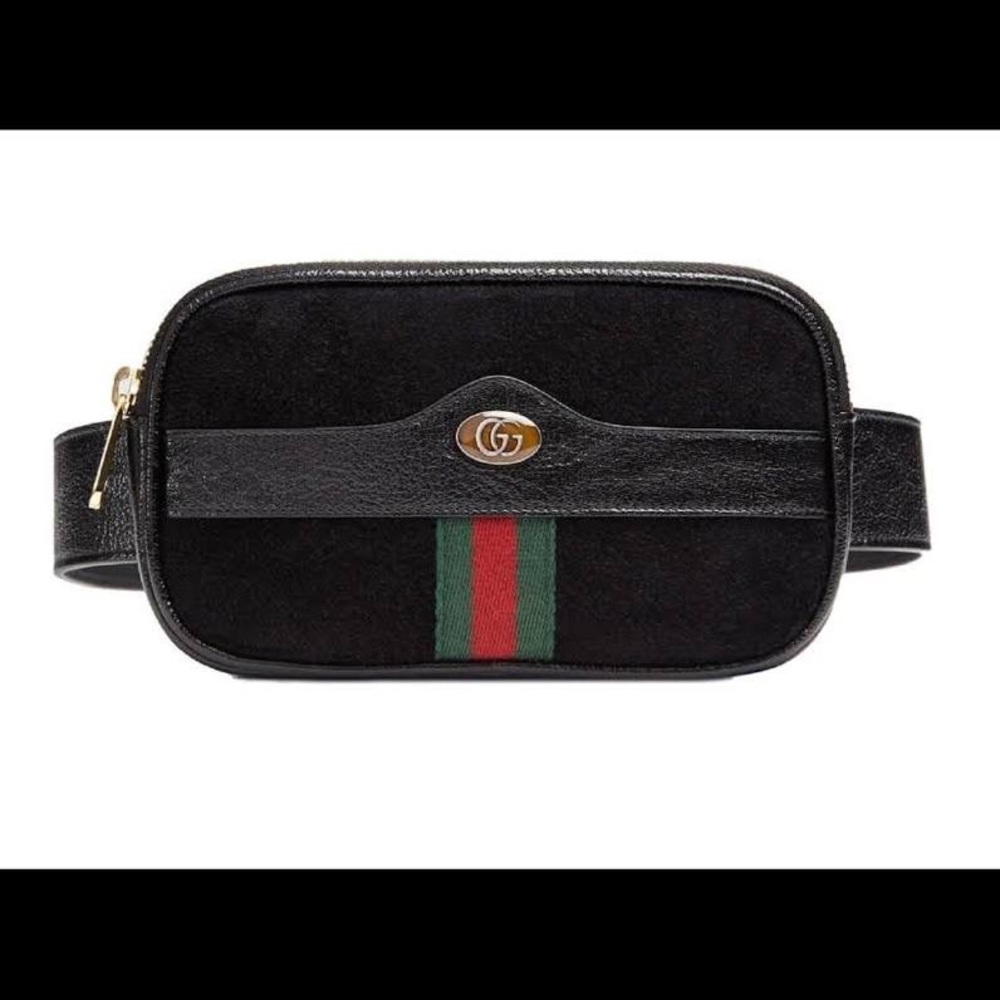 Gucci Belt bag. Barely used. Can be used detached